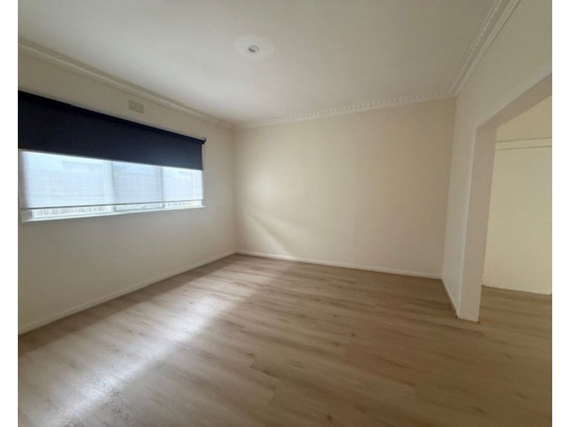 1/64 DeCarle Street, Brunswick VIC 3056