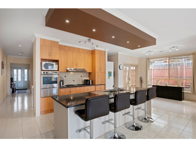 13 Colburn Court, Hillside VIC 3037