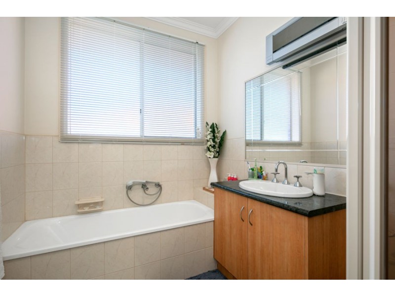 13 Colburn Court, Hillside VIC 3037