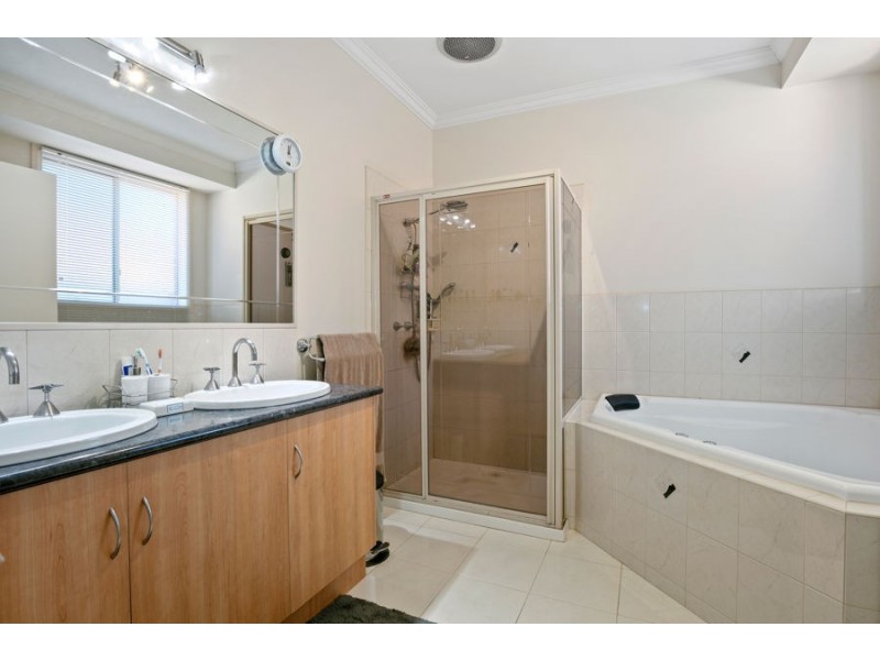 13 Colburn Court, Hillside VIC 3037