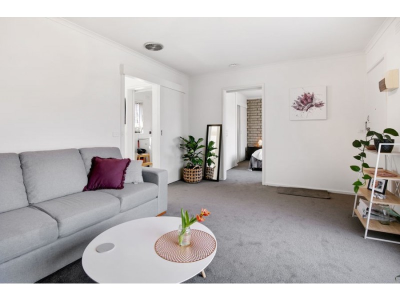 2/25 Grandview Street, Glenroy VIC 3046