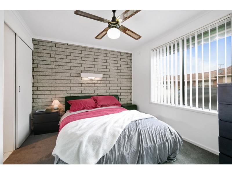 2/25 Grandview Street, Glenroy VIC 3046