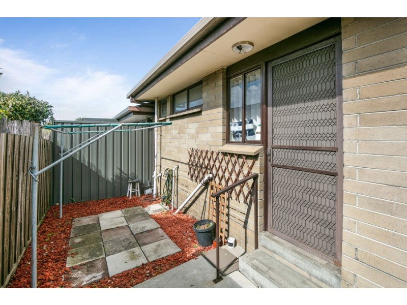 2/25 Grandview Street, Glenroy VIC 3046