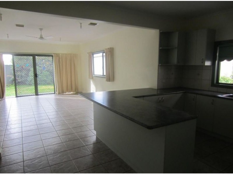 80 Westgate St, Pascoe Vale South VIC 3044