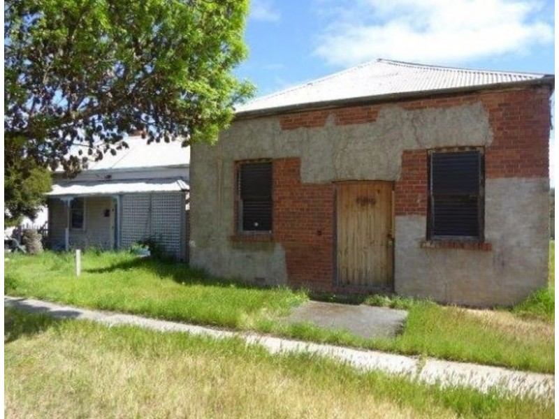 16 Halliday Street, Charlton VIC 3525