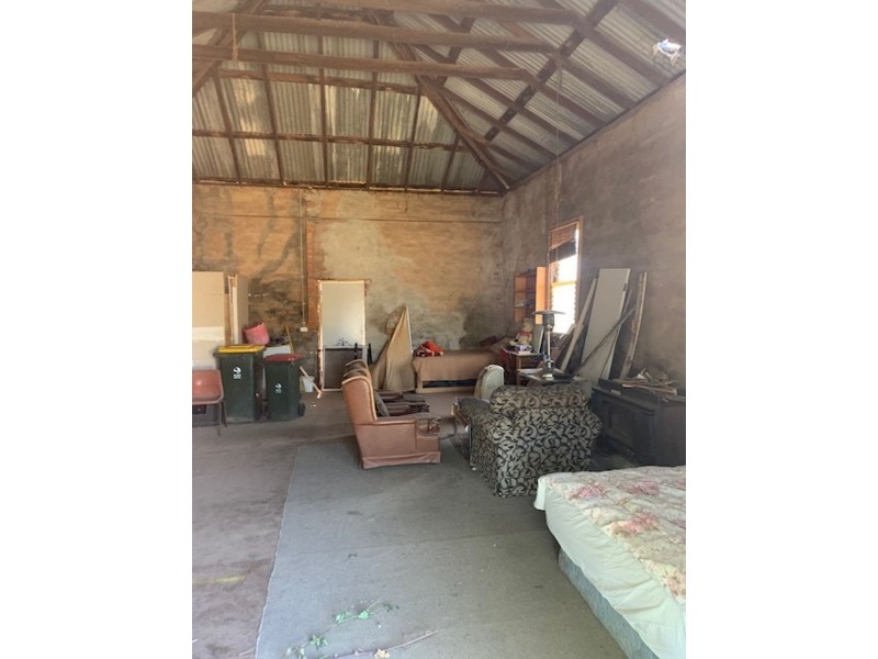 16 Halliday Street, Charlton VIC 3525