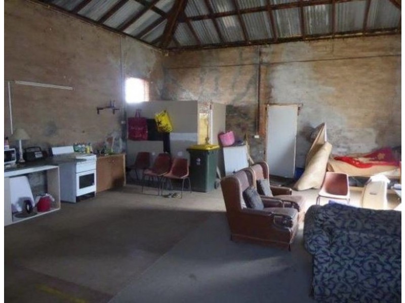 16 Halliday Street, Charlton VIC 3525