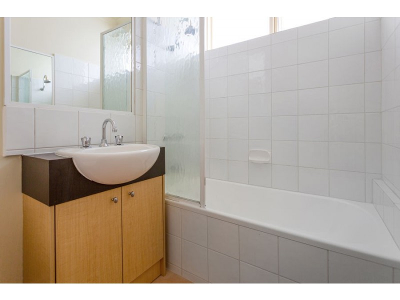 10/15 De Carle Street, Brunswick VIC 3056