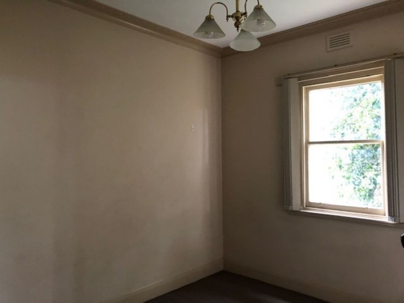15a Darlington Grove, Coburg VIC 3058