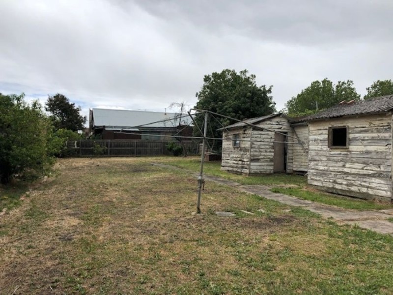 15a Darlington Grove, Coburg VIC 3058