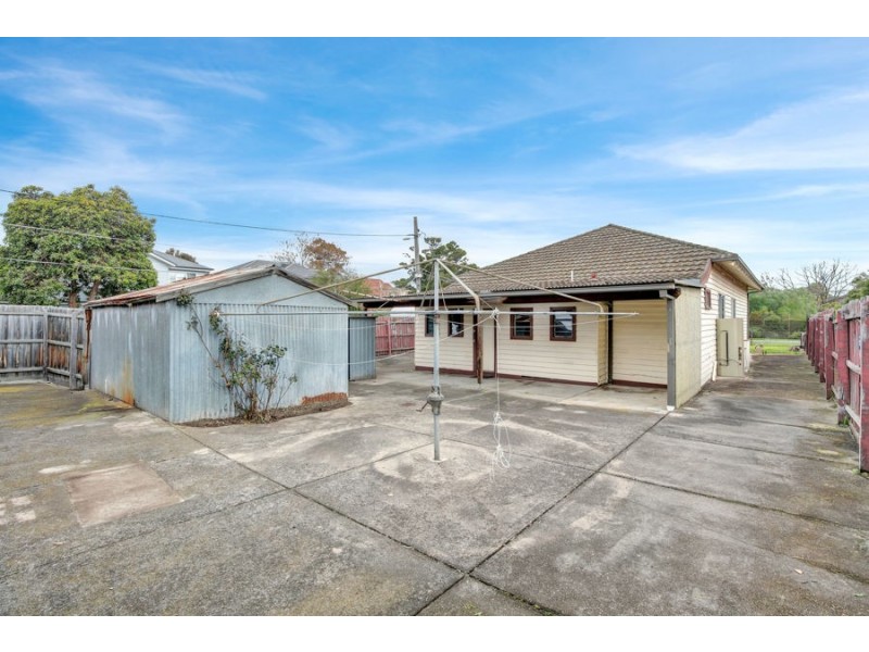 36 Hopetoun Avenue, Brunswick West VIC 3055
