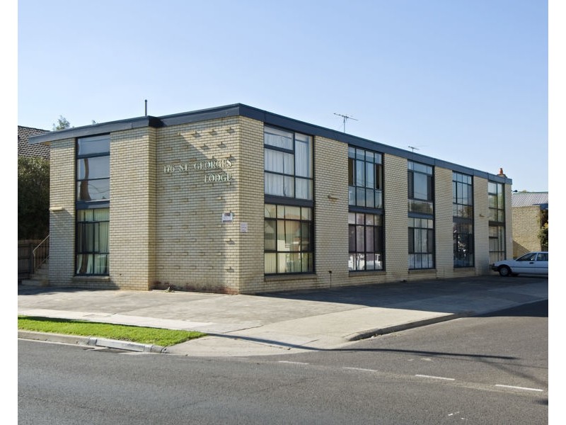 2/176 St Georges Road, Northcote VIC 3070