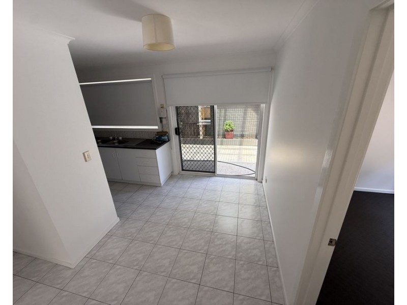 3/67 Rhodes Parade, Oak Park VIC 3046