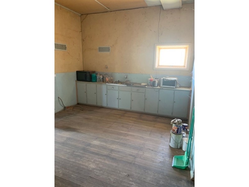 11 Carr Street, Woomelang VIC 3485