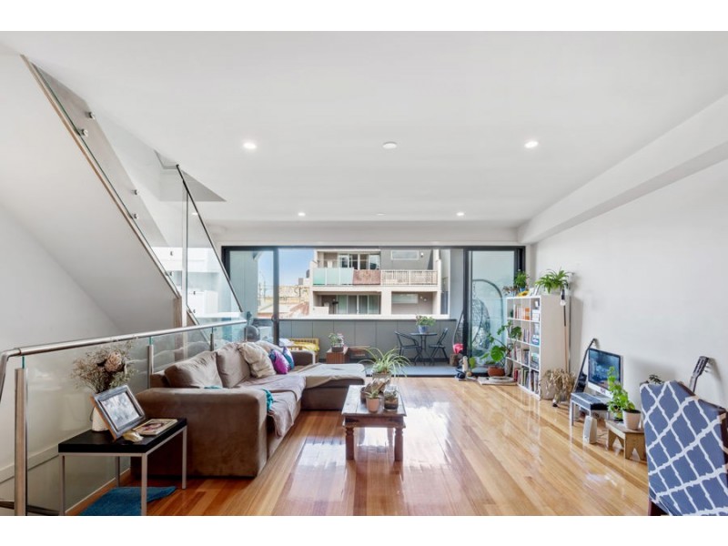 6/11 Nicholson Street, Coburg VIC 3058