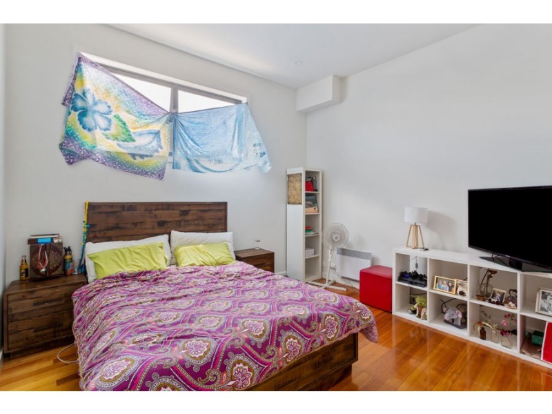 6/11 Nicholson Street, Coburg VIC 3058