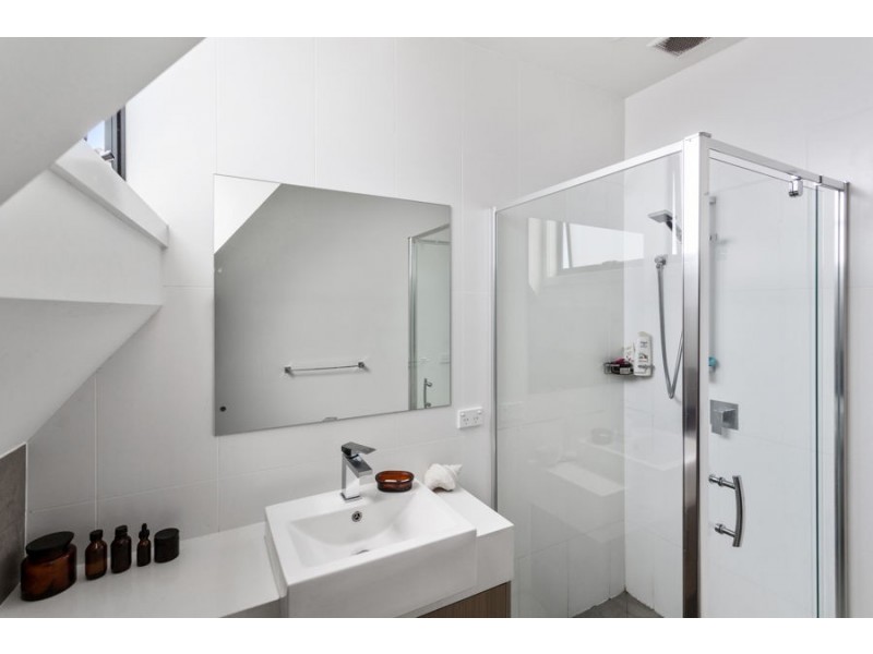 6/11 Nicholson Street, Coburg VIC 3058