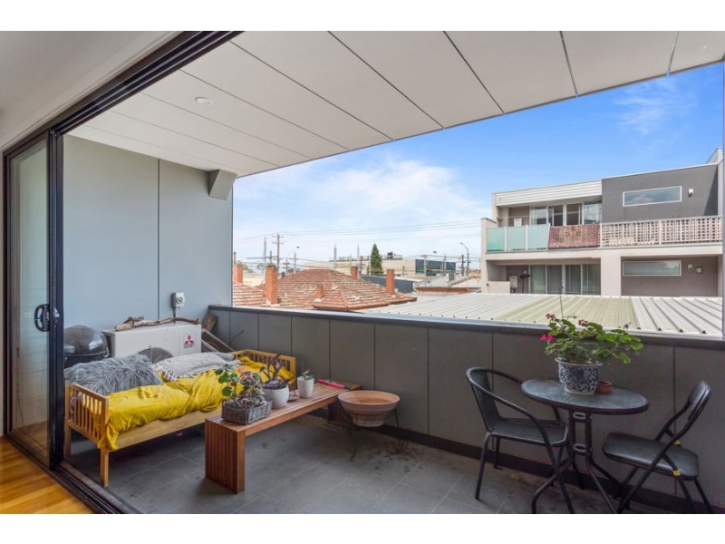 6/11 Nicholson Street, Coburg VIC 3058