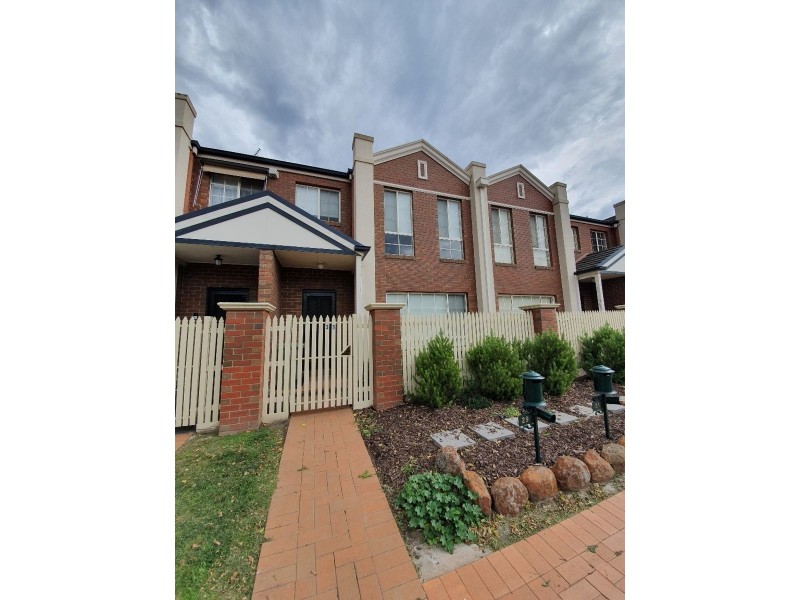 31 The Crest, Attwood VIC 3049