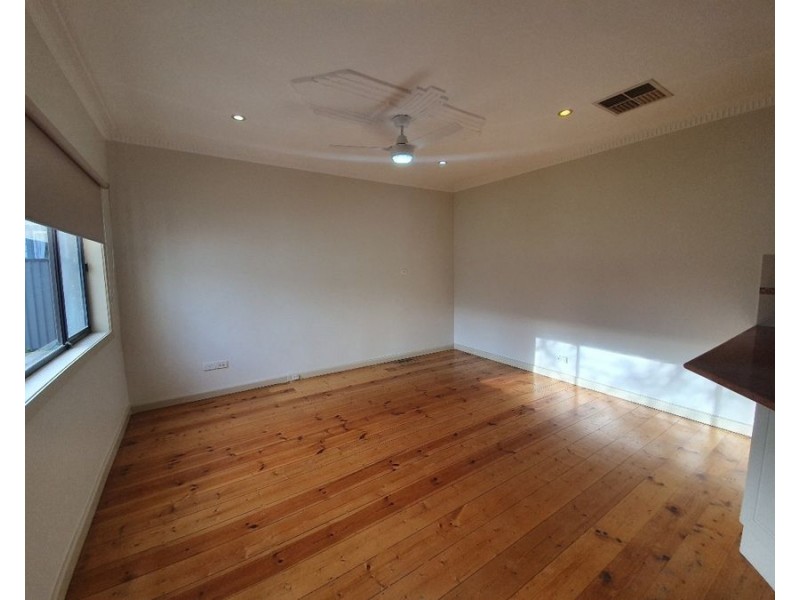 8 Percy Street, Fawkner VIC 3060