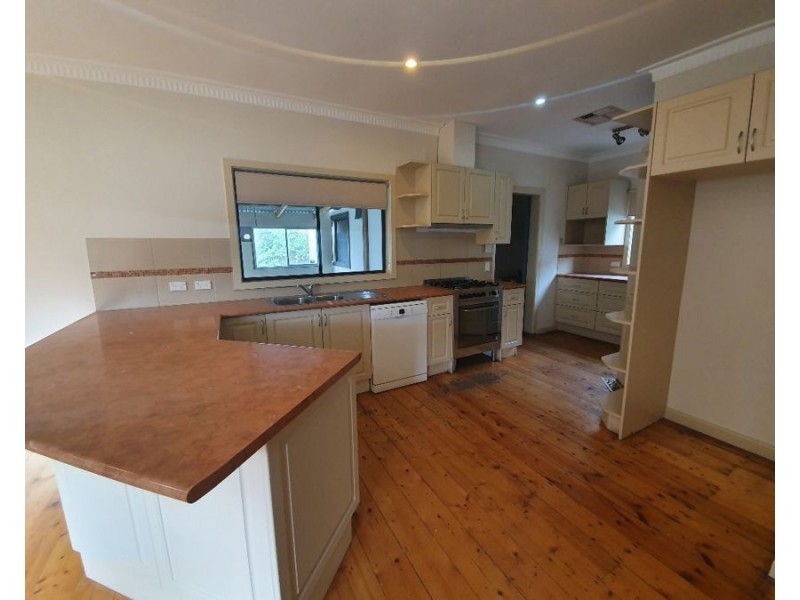 8 Percy Street, Fawkner VIC 3060