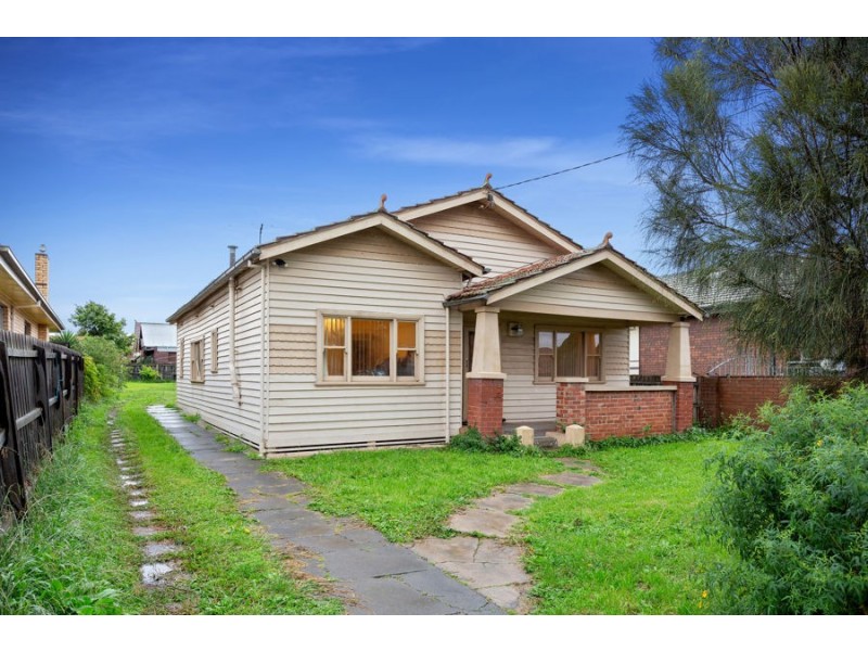 15a Darlington Grove, Coburg VIC 3058