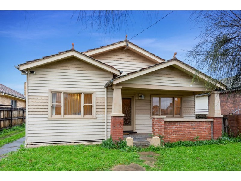15a Darlington Grove, Coburg VIC 3058