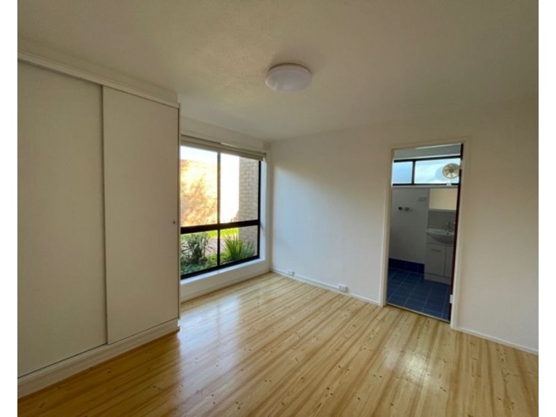 3/9 The Grove, Coburg VIC 3058