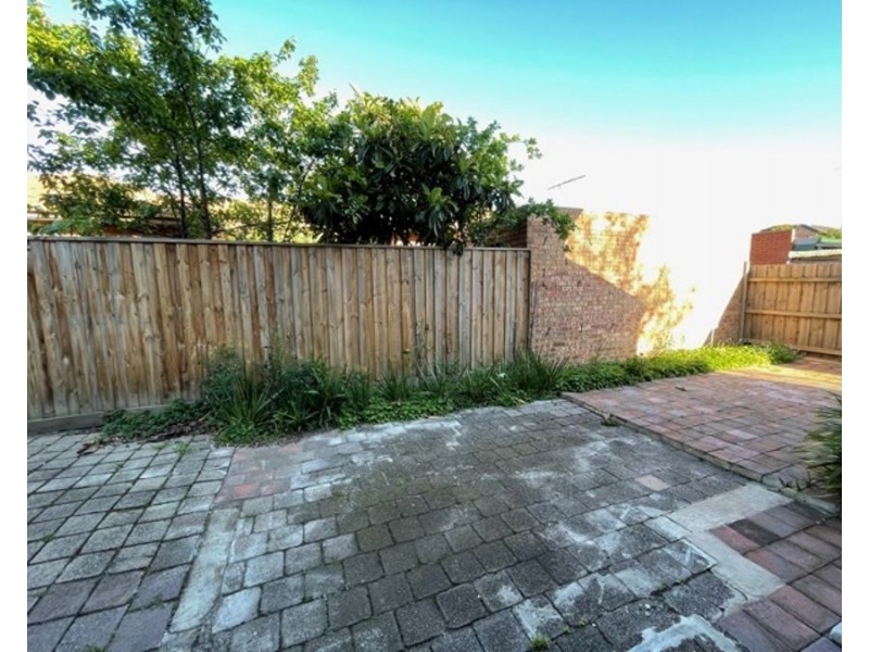 3/9 The Grove, Coburg VIC 3058