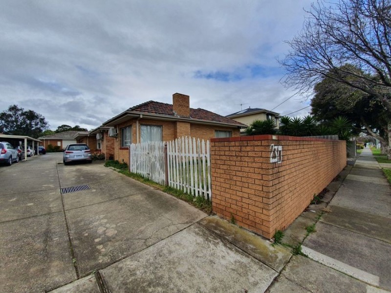 1/230 Melrose Drive, Tullamarine VIC 3043