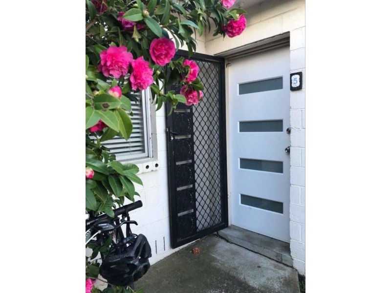 5/10 Cook Street, Brunswick VIC 3056