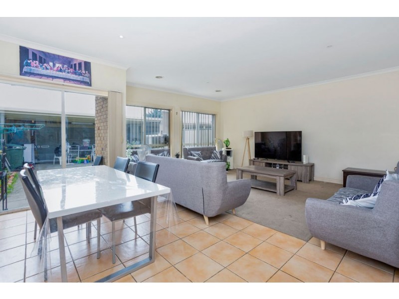 27 Grenville Terrace, Roxburgh Park VIC 3064