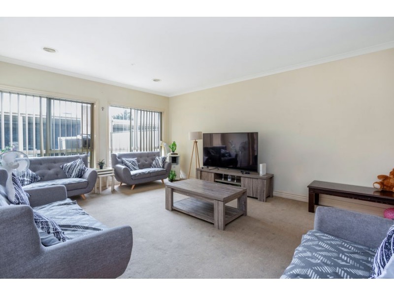 27 Grenville Terrace, Roxburgh Park VIC 3064