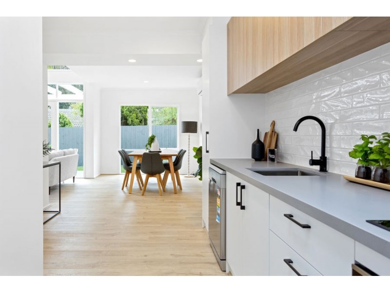 4A The Boulevarde, Doncaster VIC 3108