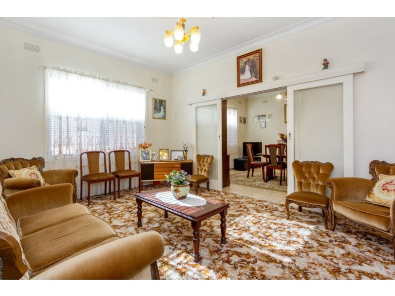 8 Hamilton Street, Brunswick West VIC 3055