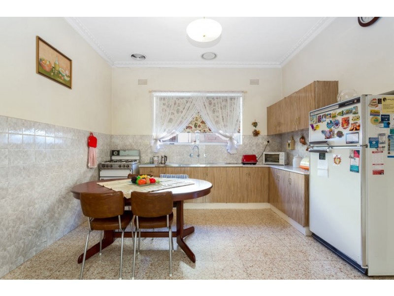 8 Hamilton Street, Brunswick West VIC 3055