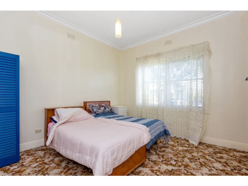 8 Hamilton Street, Brunswick West VIC 3055