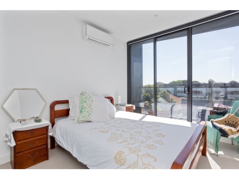 204/427 Hampton Street, Hampton VIC 3188