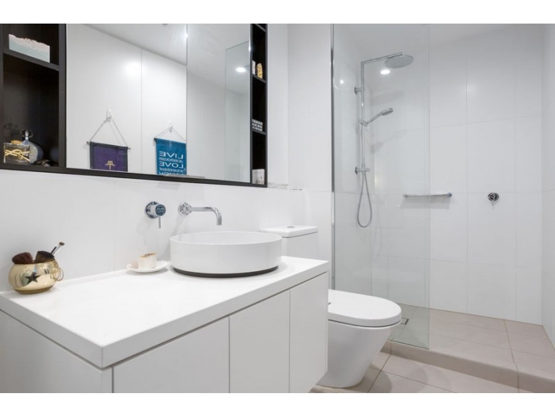 204/427 Hampton Street, Hampton VIC 3188