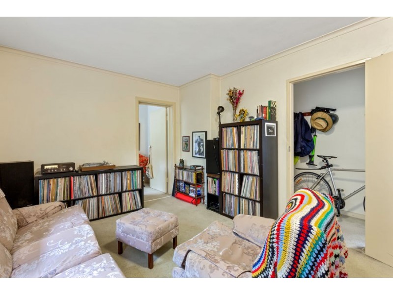 6/2b Loyola Avenue, Brunswick VIC 3056