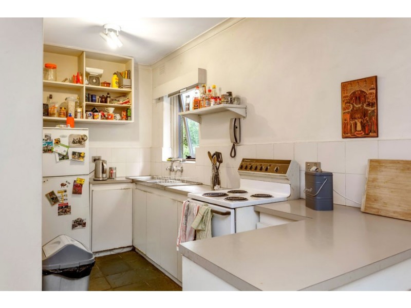 6/2b Loyola Avenue, Brunswick VIC 3056