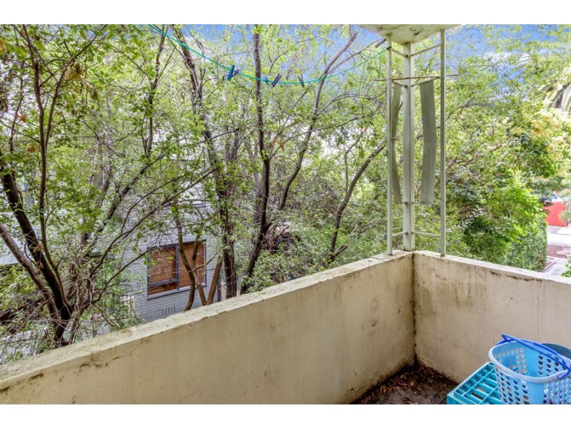 6/2b Loyola Avenue, Brunswick VIC 3056