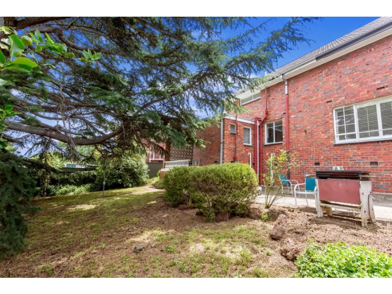 56 Hilbert Road, Airport West VIC 3042