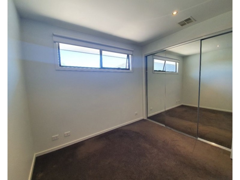 4/1 Manica Street, Brunswick West VIC 3055