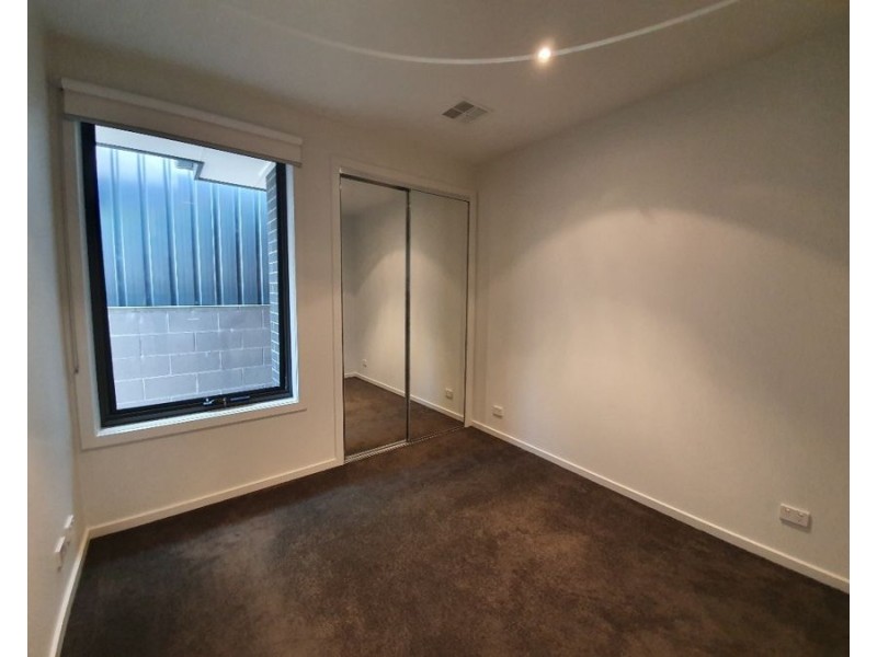 4/1 Manica Street, Brunswick West VIC 3055