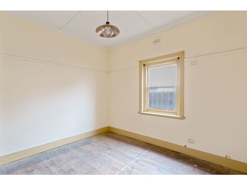 87b Melville Road, Brunswick West VIC 3055