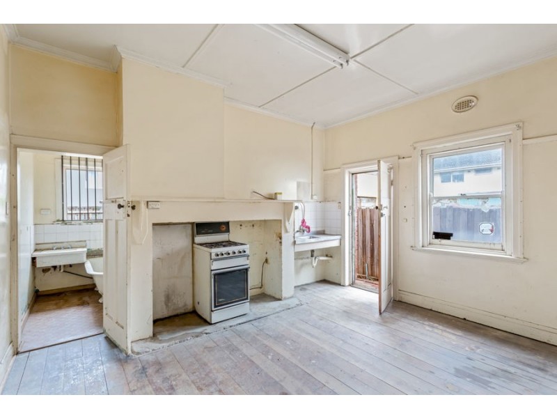 87b Melville Road, Brunswick West VIC 3055