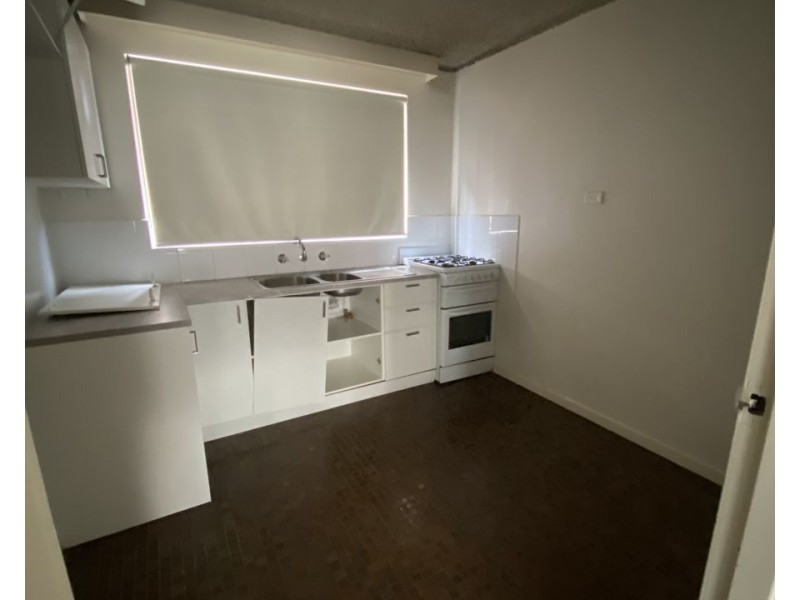 2/44 Passfield Street, Brunswick West VIC 3055