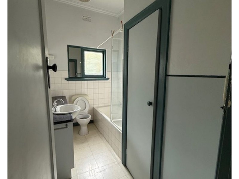 34 Grandview Ave, Pascoe Vale South VIC 3044