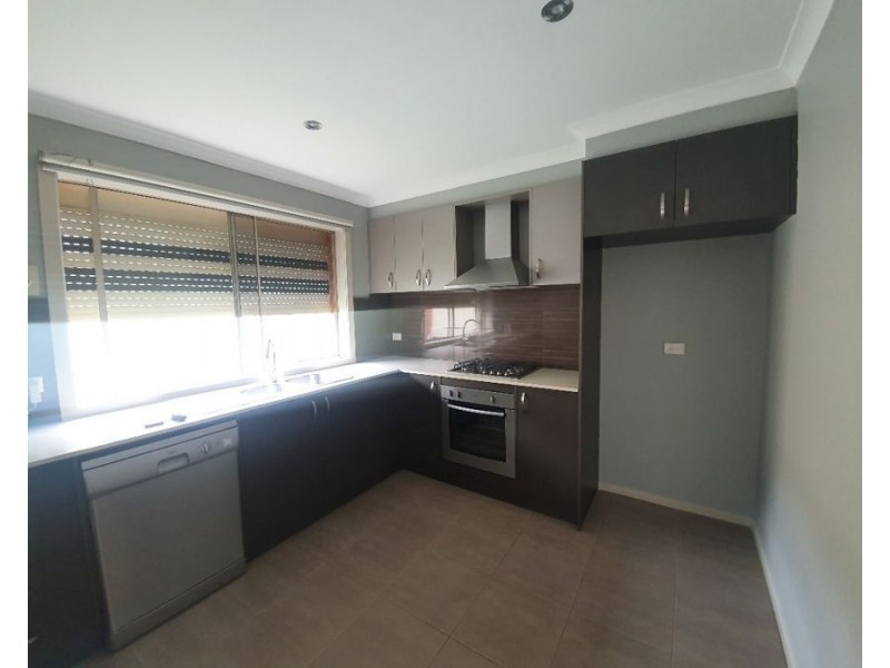 8a Honni Court, Fawkner VIC 3060